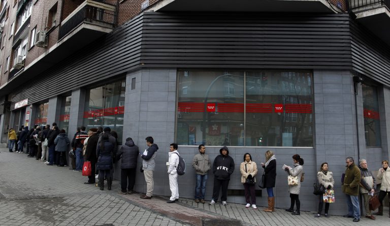 26,4% η ανεργία – 1 εκατομμύριο νέοι άνεργοι από το 2008! | Newsit.gr 26,4% η ανεργία – 1 εκατομμύριο νέοι άνεργοι από το 2008! | Newsit.gr