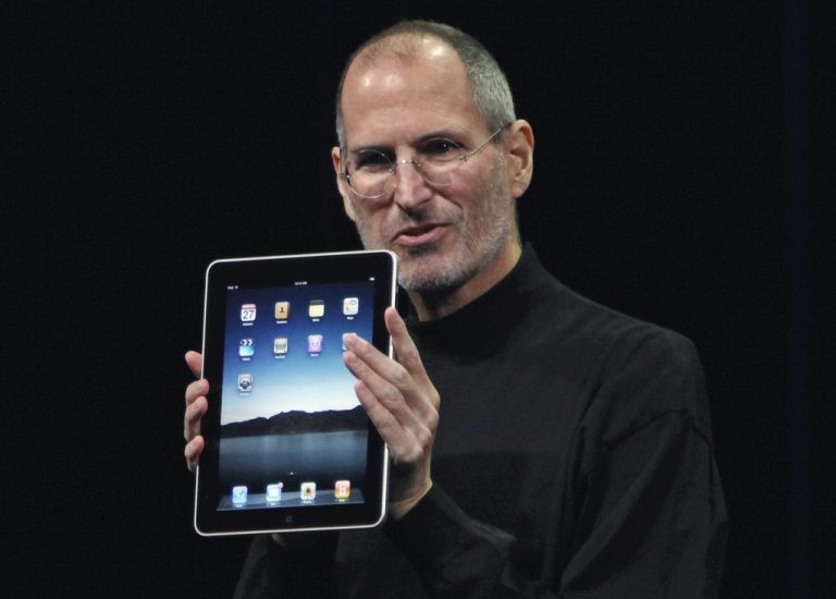 Παραιτείται ο ιδρυτής της Apple λόγω ασθένειας! | Newsit.gr Παραιτείται ο ιδρυτής της Apple λόγω ασθένειας! | Newsit.gr