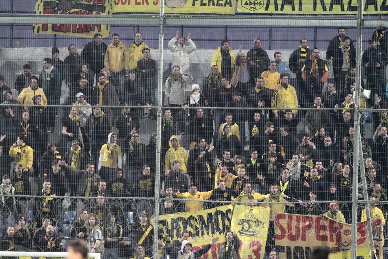 Μαχαιρώθηκε οπαδός του Άρη και κινδυνεύει να χάσει το μάτι του! | Newsit.gr Μαχαιρώθηκε οπαδός του Άρη και κινδυνεύει να χάσει το μάτι του! | Newsit.gr