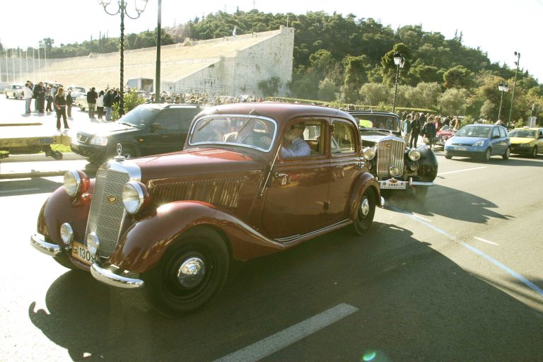 Πρωτότυπο ταξίδι με οχήματα “αντίκες”..στην χώρα μας! | Newsit.gr Πρωτότυπο ταξίδι με οχήματα “αντίκες”..στην χώρα μας! | Newsit.gr