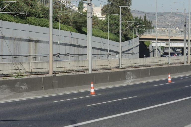 «Άνοιξε» η Αττική Οδός – Αποκαταστάθηκε η κίνηση μετά το τροχαίο | Newsit.gr «Άνοιξε» η Αττική Οδός – Αποκαταστάθηκε η κίνηση μετά το τροχαίο | Newsit.gr