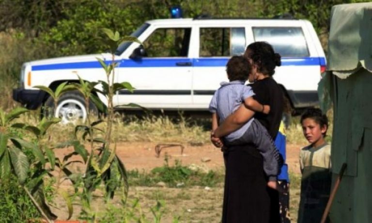 Αχαγιά: Μεγάλη επιχείρηση της τοπικής ΕΛ.ΑΣ. και της Οικονομικής Αστυνομίας στα «Τσιγγάνικα» – Εξάρθρωση διεθνούς κυκλώματος απατεώνων | Newsit.gr Αχαγιά: Μεγάλη επιχείρηση της τοπικής ΕΛ.ΑΣ. και της Οικονομικής Αστυνομίας στα «Τσιγγάνικα» – Εξάρθρωση διεθνούς κυκλώματος απατεώνων | Newsit.gr