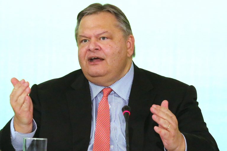 Με τον Ε. Βενιζέλο συναντήθηκε η Τρόικα | Newsit.gr Με τον Ε. Βενιζέλο συναντήθηκε η Τρόικα | Newsit.gr