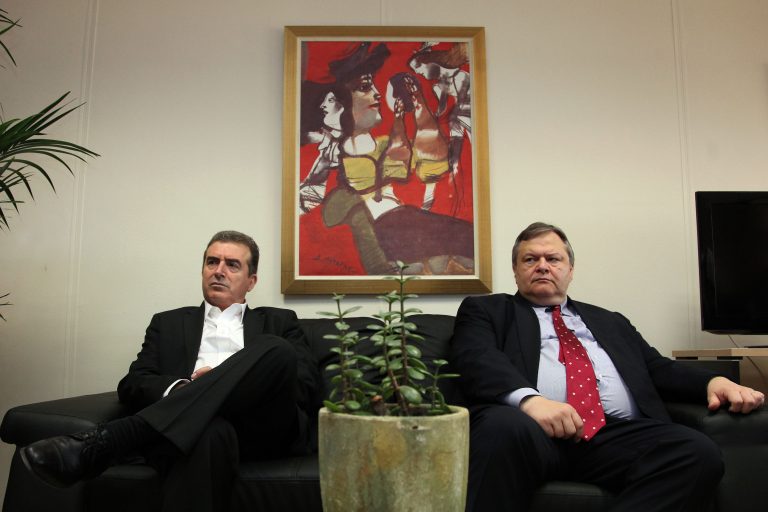 Εσωκομματικό χτύπημα: Σαφής προειδοποίηση Χρυσοχοίδη σε Βενιζέλο | Newsit.gr Εσωκομματικό χτύπημα: Σαφής προειδοποίηση Χρυσοχοίδη σε Βενιζέλο | Newsit.gr