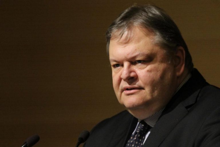 Ε.Βενιζέλος: “Ήλπιζα ότι ο κ.Σαμαράς δεν θα έβαζε πάνω από το εθνικό συμφέρον το δικό του προσωπικό” | Newsit.gr Ε.Βενιζέλος: “Ήλπιζα ότι ο κ.Σαμαράς δεν θα έβαζε πάνω από το εθνικό συμφέρον το δικό του προσωπικό” | Newsit.gr