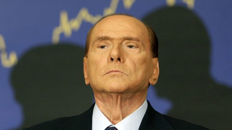 Για πραξικόπημα της αριστεράς κάνει λόγο ο Μπερλουσκόνι | Newsit.gr Για πραξικόπημα της αριστεράς κάνει λόγο ο Μπερλουσκόνι | Newsit.gr
