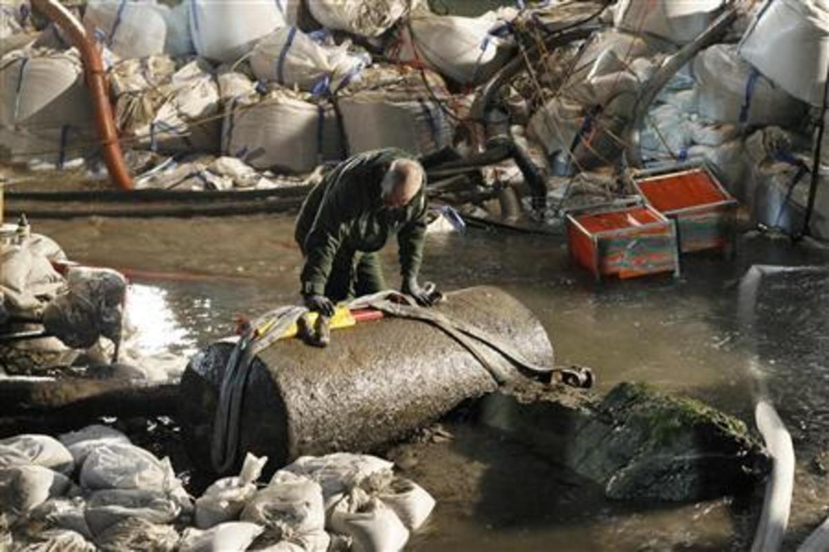 Πανικός από βόμβα του Β’ Παγκοσμίου Πολέμου – 8.000 κάτοικοι απομακρύνθηκαν από τα σπίτια τους | Newsit.gr Πανικός από βόμβα του Β’ Παγκοσμίου Πολέμου – 8.000 κάτοικοι απομακρύνθηκαν από τα σπίτια τους | Newsit.gr