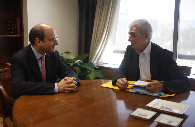 Συνάντηση Μπουτάρη – Χατζηδάκη για τραμ και υδροπλάνα στη Θεσσαλονίκη | Newsit.gr Συνάντηση Μπουτάρη – Χατζηδάκη για τραμ και υδροπλάνα στη Θεσσαλονίκη | Newsit.gr