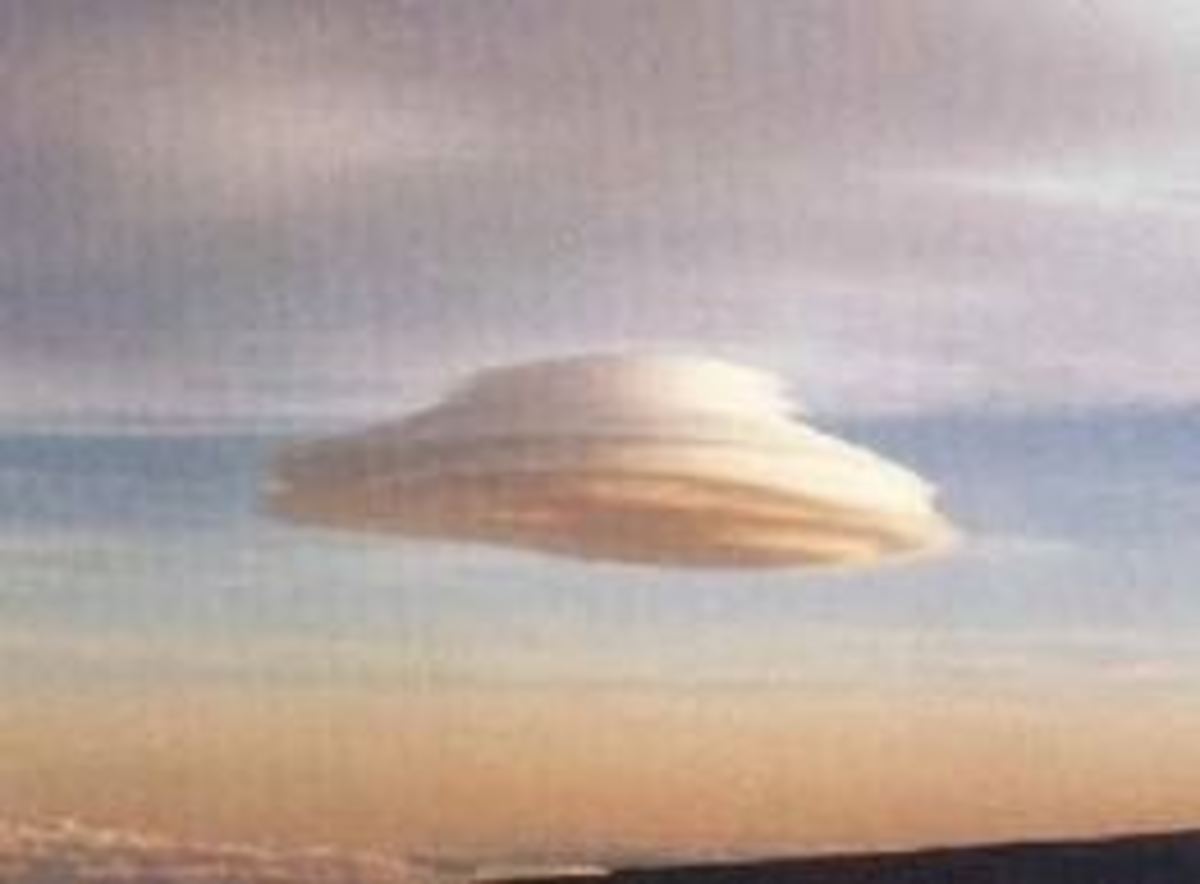 Χανιά: Τηλεφωνούν πεπεισμένοι ότι είδαν… UFO στον ουρανό! | Newsit.gr Χανιά: Τηλεφωνούν πεπεισμένοι ότι είδαν… UFO στον ουρανό! | Newsit.gr
