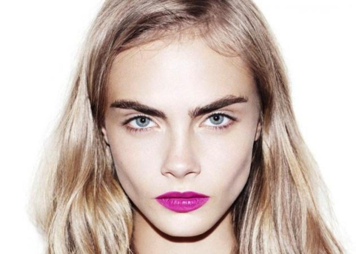 Beauty πανικός με τα φρύδια της Cara Delevigne! Plus: βρήκαμε το προϊόν που τα μεγαλώνει! | Newsit.gr Beauty πανικός με τα φρύδια της Cara Delevigne! Plus: βρήκαμε το προϊόν που τα μεγαλώνει! | Newsit.gr