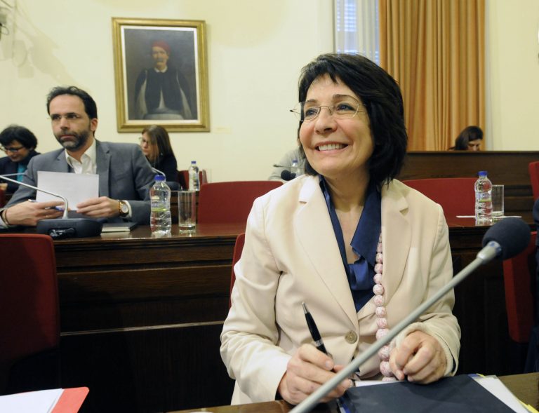 ΣΥΡΙΖΑ: Ετοιμάζετε το έδαφος για την μείωση του κάτωτατου μισθού | Newsit.gr ΣΥΡΙΖΑ: Ετοιμάζετε το έδαφος για την μείωση του κάτωτατου μισθού | Newsit.gr