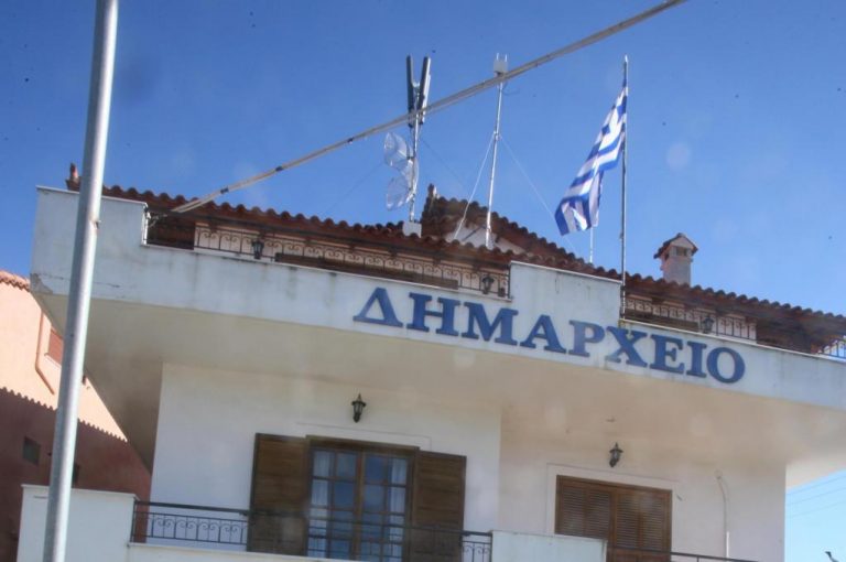 Δήμαρχοι: 30% αύξηση στο μισθό… και έχουν και παράπονα | Newsit.gr Δήμαρχοι: 30% αύξηση στο μισθό… και έχουν και παράπονα | Newsit.gr