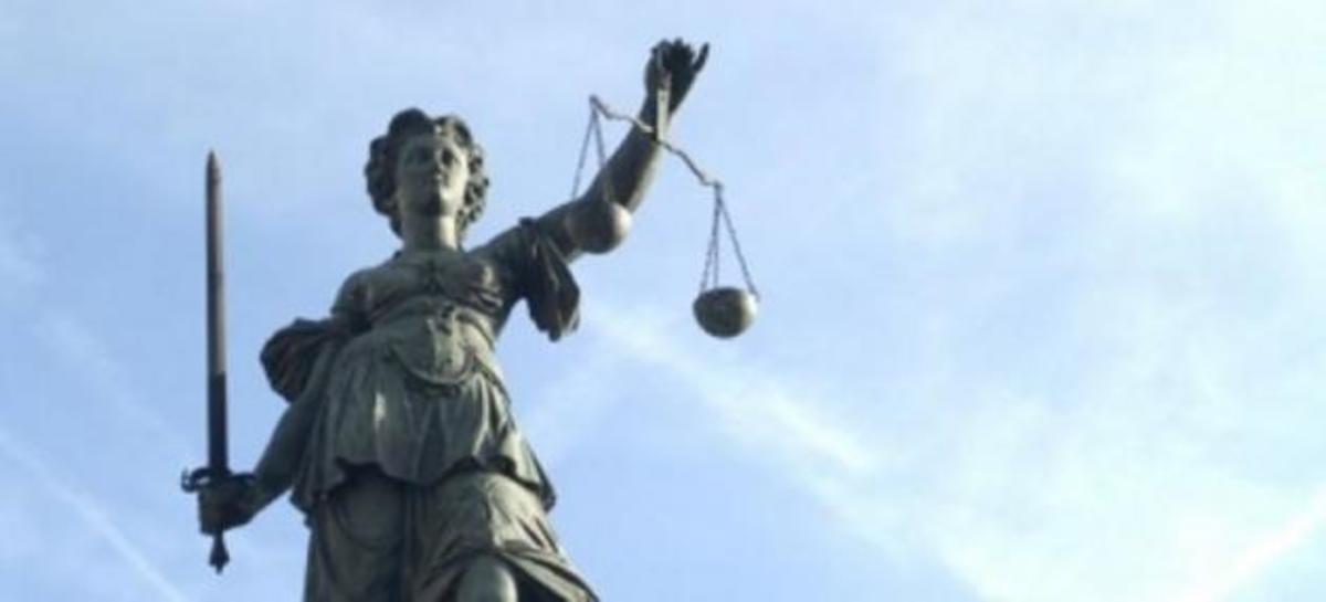 Τα δάκρυα του δικαστή σε μια ομιλία-σοκ προς τους συναδέλφους του | Newsit.gr Τα δάκρυα του δικαστή σε μια ομιλία-σοκ προς τους συναδέλφους του | Newsit.gr