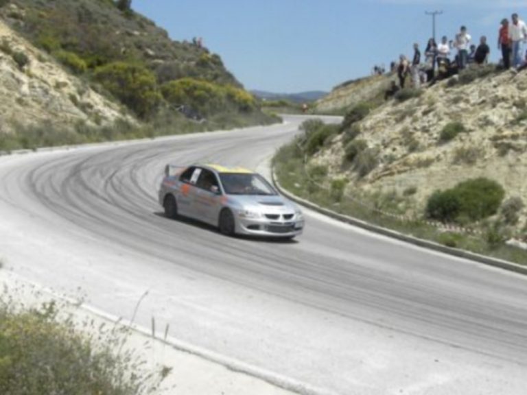 Σάμος: Πλούσιο θέαμα στον πρώτο αγώνα drift! Δείτε βίντεο | Newsit.gr Σάμος: Πλούσιο θέαμα στον πρώτο αγώνα drift! Δείτε βίντεο | Newsit.gr