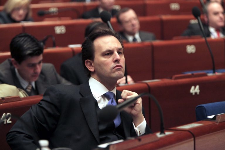 Δρούτσας στο Spiegel: Ανοιχτό το ζήτημα των γερμανικών αποζημιώσεων | Newsit.gr Δρούτσας στο Spiegel: Ανοιχτό το ζήτημα των γερμανικών αποζημιώσεων | Newsit.gr