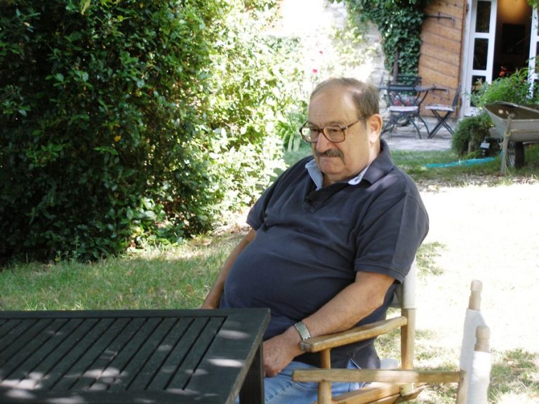 Ο Ουμπέρτο Έκο ανοίγει το σπίτι του και μιλά για όλα! | Newsit.gr Ο Ουμπέρτο Έκο ανοίγει το σπίτι του και μιλά για όλα! | Newsit.gr