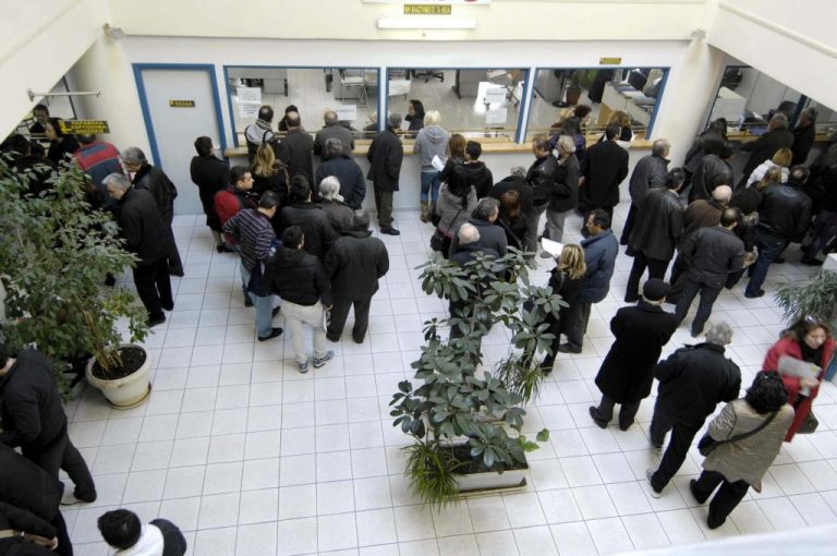 Χάος στις εφορίες της Θεσσαλονίκης – Επιστρέφουν τα μπλοκάκια για να μην πληρώσουν φόρο | Newsit.gr Χάος στις εφορίες της Θεσσαλονίκης – Επιστρέφουν τα μπλοκάκια για να μην πληρώσουν φόρο | Newsit.gr