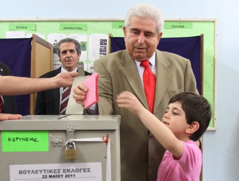 Δημοσκόπηση για τις προεδρικές εκλογές στην Κύπρο – Σχέδιο παραίτησης Χριστόφια ενόψει Μνημονίου | Newsit.gr Δημοσκόπηση για τις προεδρικές εκλογές στην Κύπρο – Σχέδιο παραίτησης Χριστόφια ενόψει Μνημονίου | Newsit.gr