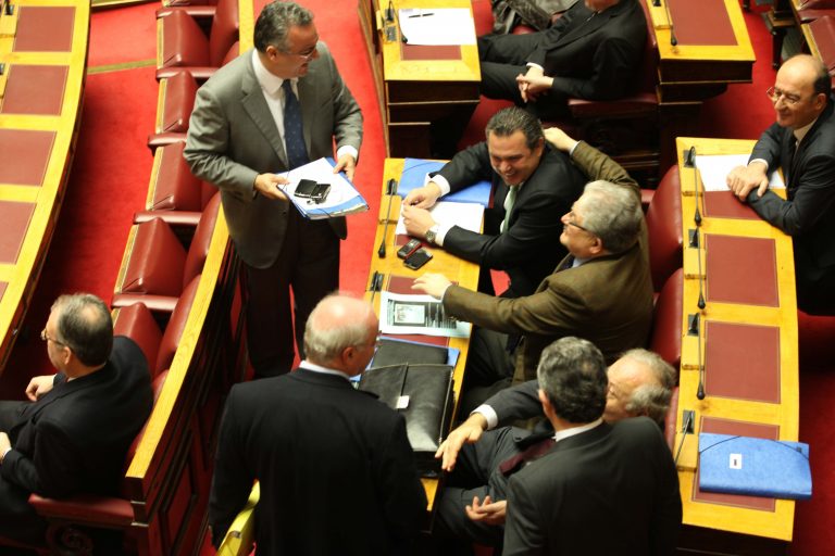 Πράσινο φώς από τη Βουλή για την σύσταση εξεταστικής για Siemens | Newsit.gr Πράσινο φώς από τη Βουλή για την σύσταση εξεταστικής για Siemens | Newsit.gr