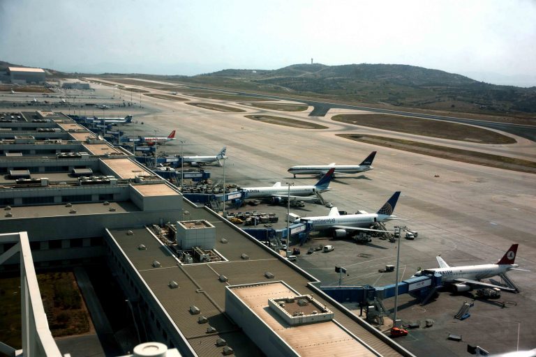 Καμία πτήση 22-23 Απριλίου | Newsit.gr Καμία πτήση 22-23 Απριλίου | Newsit.gr