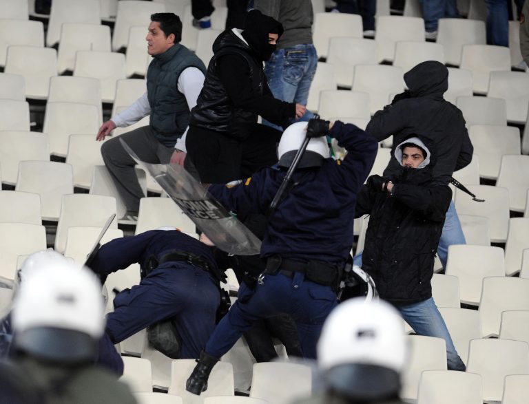 Αναβλήθηκε η δίκη των συλληφθέντων για τα επεισόδια στο ΟΑΚΑ | Newsit.gr Αναβλήθηκε η δίκη των συλληφθέντων για τα επεισόδια στο ΟΑΚΑ | Newsit.gr