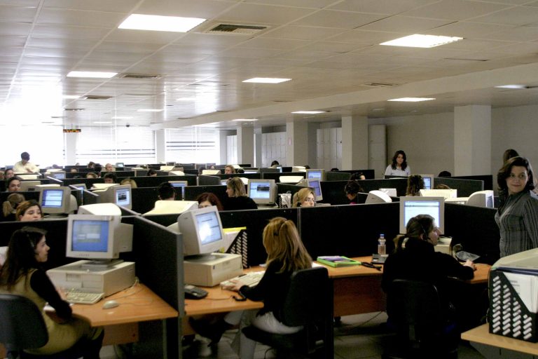 Δημόσιο: απαιτεί εδώ και τώρα απολύσεις η τρόικα – Ποιοι μπαίνουν στο στόχαστρο | Newsit.gr Δημόσιο: απαιτεί εδώ και τώρα απολύσεις η τρόικα – Ποιοι μπαίνουν στο στόχαστρο | Newsit.gr