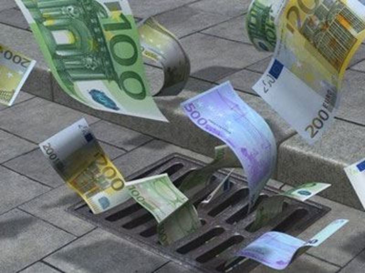 Αυξάνονται συνεχώς οι εκατομμυριούχοι | Newsit.gr Αυξάνονται συνεχώς οι εκατομμυριούχοι | Newsit.gr