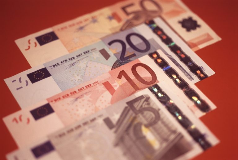 Σημεία και τέρατα από φορολογικές παραβάσεις σε ιατρεία, ενεχυροδανειστήρια και καφετέριες | Newsit.gr Σημεία και τέρατα από φορολογικές παραβάσεις σε ιατρεία, ενεχυροδανειστήρια και καφετέριες | Newsit.gr