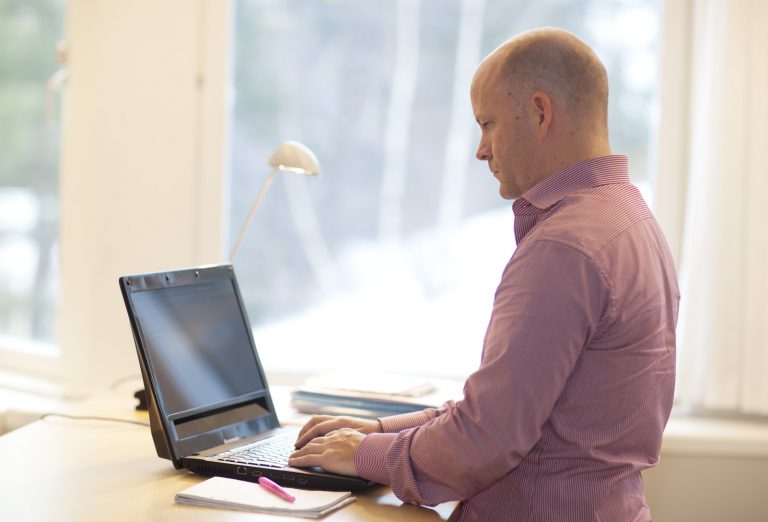 Χειριστείτε το laptop σας με το… βλέμμα! | Newsit.gr Χειριστείτε το laptop σας με το… βλέμμα! | Newsit.gr