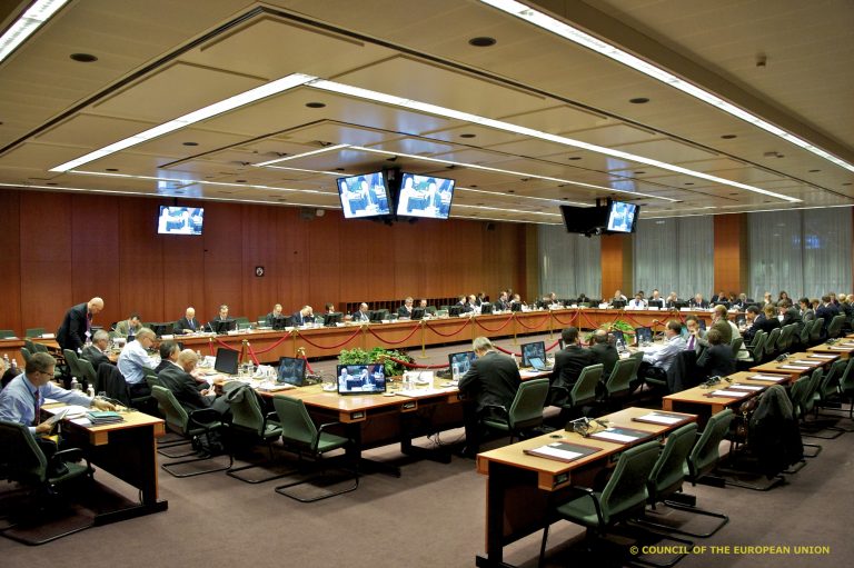 Νύχτα θρίλερ στο Eurogroup για την Ελλάδα – Οι Ευρωπαίοι έχουν συμφωνήσει αλλά η Λαγκάρντ αποδεικνύεται «σκληρό καρύδι» | Newsit.gr Νύχτα θρίλερ στο Eurogroup για την Ελλάδα – Οι Ευρωπαίοι έχουν συμφωνήσει αλλά η Λαγκάρντ αποδεικνύεται «σκληρό καρύδι» | Newsit.gr
