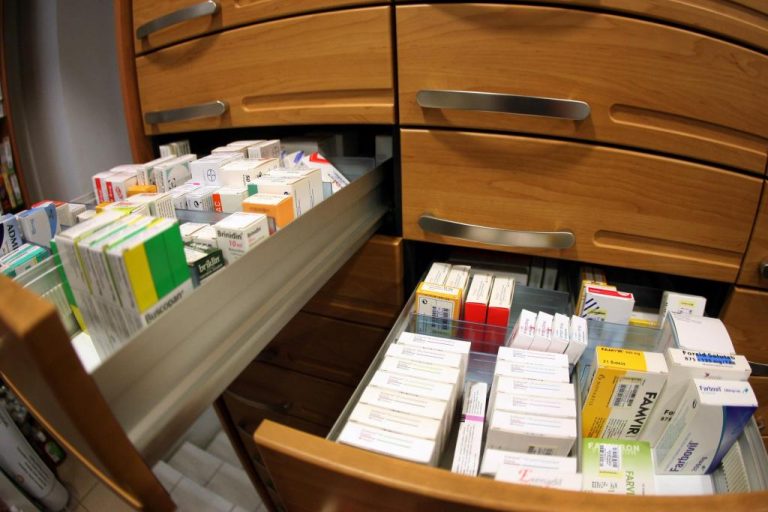 Αχαΐα: Έρευνα στα γραφεία του Φαρμακευτικού Συλλόγου για το βρεφικό γάλα | Newsit.gr Αχαΐα: Έρευνα στα γραφεία του Φαρμακευτικού Συλλόγου για το βρεφικό γάλα | Newsit.gr