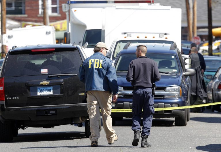 Το FBI ερευνά δύο περιοχές της Βοστώνης | Newsit.gr Το FBI ερευνά δύο περιοχές της Βοστώνης | Newsit.gr