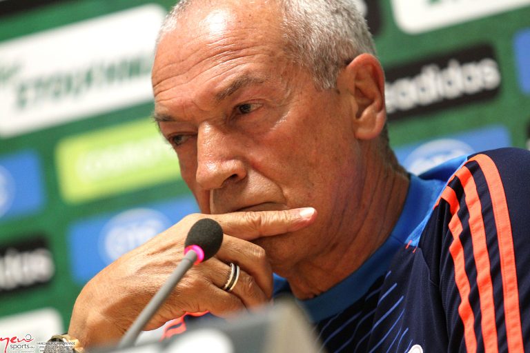 Δυσαρέσκεια Φερέιρα για τις κλήσεις του Σάντος | Newsit.gr Δυσαρέσκεια Φερέιρα για τις κλήσεις του Σάντος | Newsit.gr