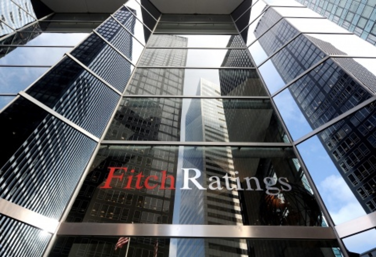 Fitch: Το ελληνικό πρόγραμμα έχει βγει εκτός πορείας – Μη βιώσιμο το χρέος | Newsit.gr Fitch: Το ελληνικό πρόγραμμα έχει βγει εκτός πορείας – Μη βιώσιμο το χρέος | Newsit.gr