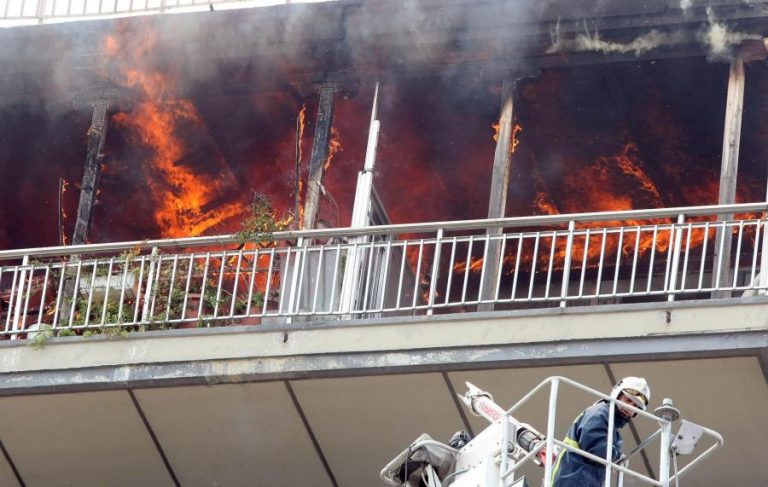 Νεκρές δυο γυναίκες από φωτιά σε διαμέρισμα στο Παγκράτι | Newsit.gr Νεκρές δυο γυναίκες από φωτιά σε διαμέρισμα στο Παγκράτι | Newsit.gr