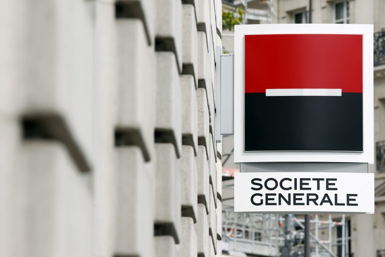 Το Παρίσι προσπαθεί να αποτρέψει την μετάδοση της κρίσης στις τράπεζες της | Newsit.gr Το Παρίσι προσπαθεί να αποτρέψει την μετάδοση της κρίσης στις τράπεζες της | Newsit.gr