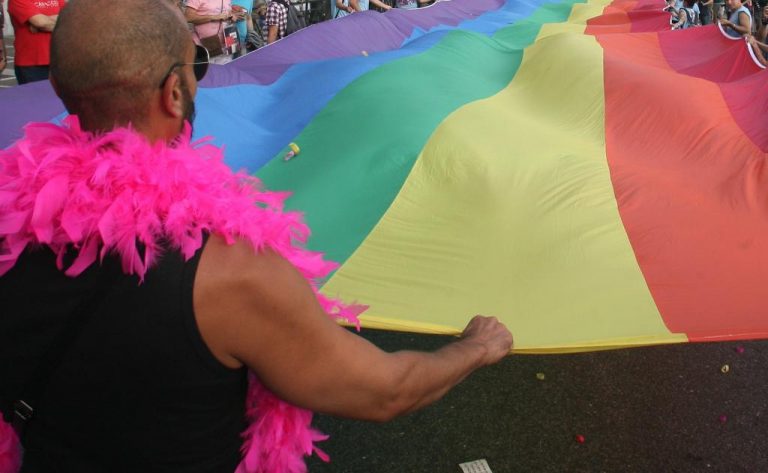 Έρχεται το πρώτο Gay Pride στη Θεσσαλονίκη – Αντιδράσεις από τη Μητρόπολη | Newsit.gr Έρχεται το πρώτο Gay Pride στη Θεσσαλονίκη – Αντιδράσεις από τη Μητρόπολη | Newsit.gr
