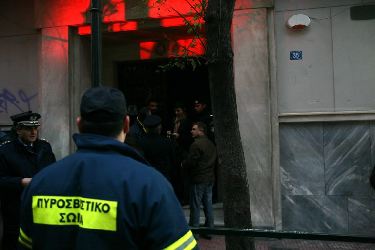 Γκαζάκια στη Δημοτική Αστυνομία | Newsit.gr Γκαζάκια στη Δημοτική Αστυνομία | Newsit.gr