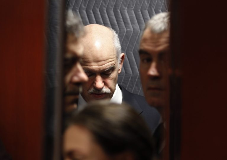 Η Ελλάδα απειλεί ευθέως με προσφυγή στο ΔΝΤ | Newsit.gr Η Ελλάδα απειλεί ευθέως με προσφυγή στο ΔΝΤ | Newsit.gr