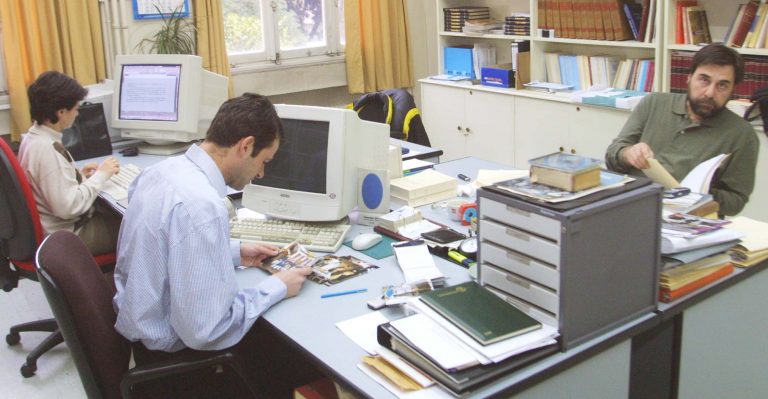 Κόβουν 5 δισ. από τη μισθοδοσία του Δημοσίου | Newsit.gr Κόβουν 5 δισ. από τη μισθοδοσία του Δημοσίου | Newsit.gr