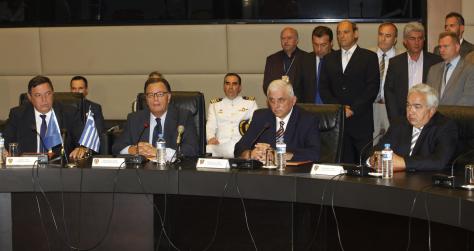 Πάνε για «κραχ» οι Ένοπλες Δυνάμεις – Τι θα συμβεί αν περάσει η μείωση του 12% | Newsit.gr Πάνε για «κραχ» οι Ένοπλες Δυνάμεις – Τι θα συμβεί αν περάσει η μείωση του 12% | Newsit.gr