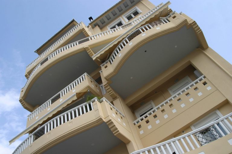 Το Μάρτη οι ρυθμίσεις για ημιυπαίθριους | Newsit.gr Το Μάρτη οι ρυθμίσεις για ημιυπαίθριους | Newsit.gr