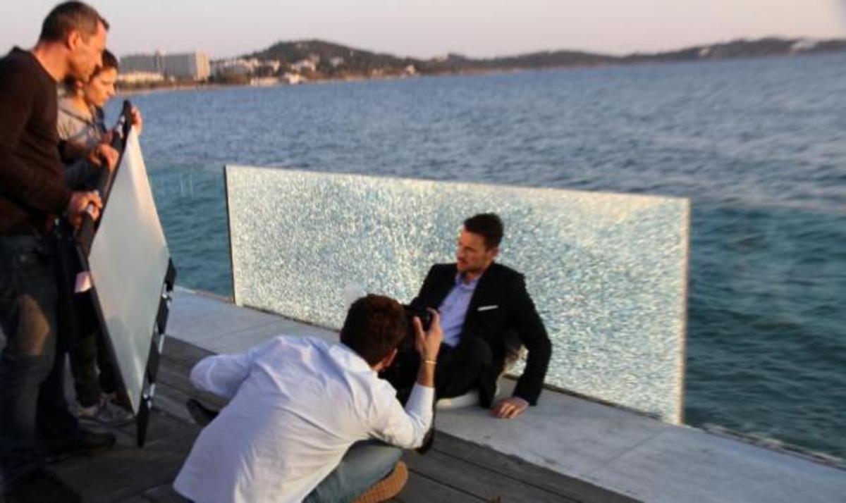 Backstage από τη φωτογράφιση του Ν. Βέρτη! | Newsit.gr Backstage από τη φωτογράφιση του Ν. Βέρτη! | Newsit.gr