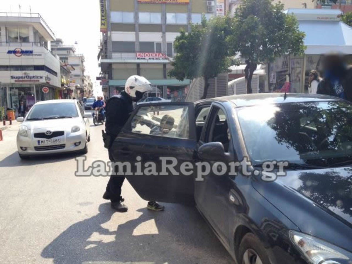 Φθιώτιδα: Ανήλικοι δραπέτες έκλεψαν αυτοκίνητο και άρχισαν τις κλοπές! | Newsit.gr Φθιώτιδα: Ανήλικοι δραπέτες έκλεψαν αυτοκίνητο και άρχισαν τις κλοπές! | Newsit.gr