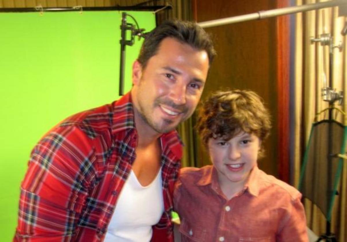Nolan Gould: O Γιώργος Σατσίδης συναντάει τον ηθοποιό με το υψηλότερο ΙQ στο Χόλιγουντ! | Newsit.gr Nolan Gould: O Γιώργος Σατσίδης συναντάει τον ηθοποιό με το υψηλότερο ΙQ στο Χόλιγουντ! | Newsit.gr