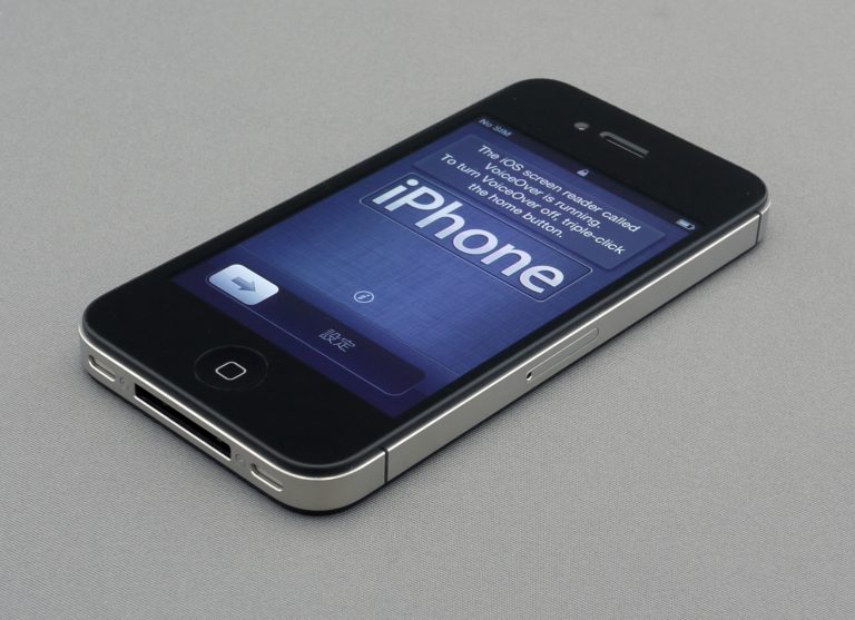 Κρήτη: Πλήρωναν για »iPhone 4s» και παραλάμβαναν… μπακατέλες! | Newsit.gr Κρήτη: Πλήρωναν για »iPhone 4s» και παραλάμβαναν… μπακατέλες! | Newsit.gr