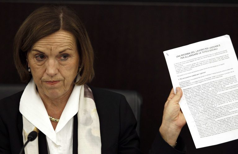 Ειδικός «επίτροπος» θα υποδείξει τις περικοπές στο Δημόσιο | Newsit.gr Ειδικός «επίτροπος» θα υποδείξει τις περικοπές στο Δημόσιο | Newsit.gr