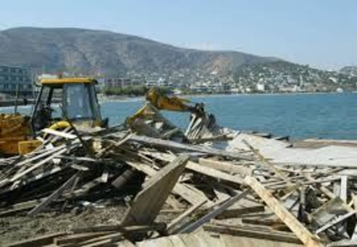 Ηράκλειο: Χειροπέδες σε γνωστό επιχειρηματία και κατεδάφιση του αυθαίρετου ξενοδοχείου του! | Newsit.gr Ηράκλειο: Χειροπέδες σε γνωστό επιχειρηματία και κατεδάφιση του αυθαίρετου ξενοδοχείου του! | Newsit.gr