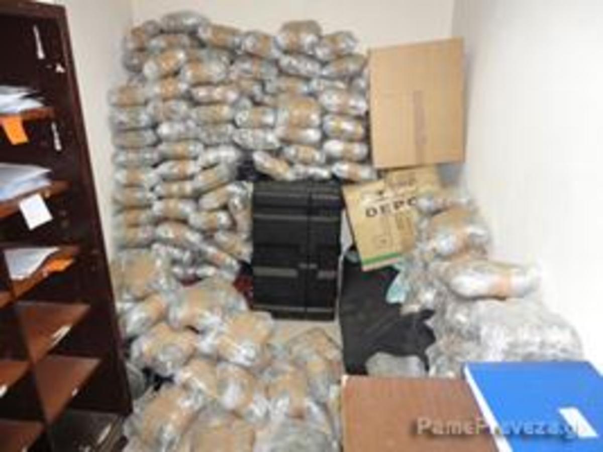 Πρέβεζα: Η καταδίωξη »ξεσκέπασε» 155 κιλά χασίς! | Newsit.gr Πρέβεζα: Η καταδίωξη »ξεσκέπασε» 155 κιλά χασίς! | Newsit.gr