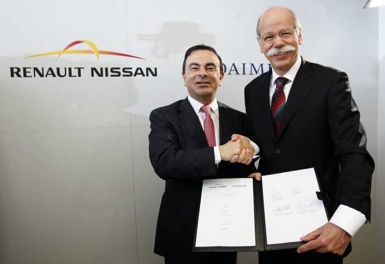 Συμφωνία συνεργασίας Renault-Nissan-Daimler | Newsit.gr Συμφωνία συνεργασίας Renault-Nissan-Daimler | Newsit.gr